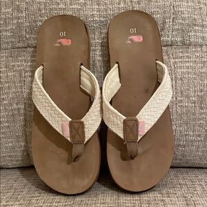 💕 Vineyard Vines Pink Whale Cream Woven Flip Flops w/ Tan Leather Footbed, 10